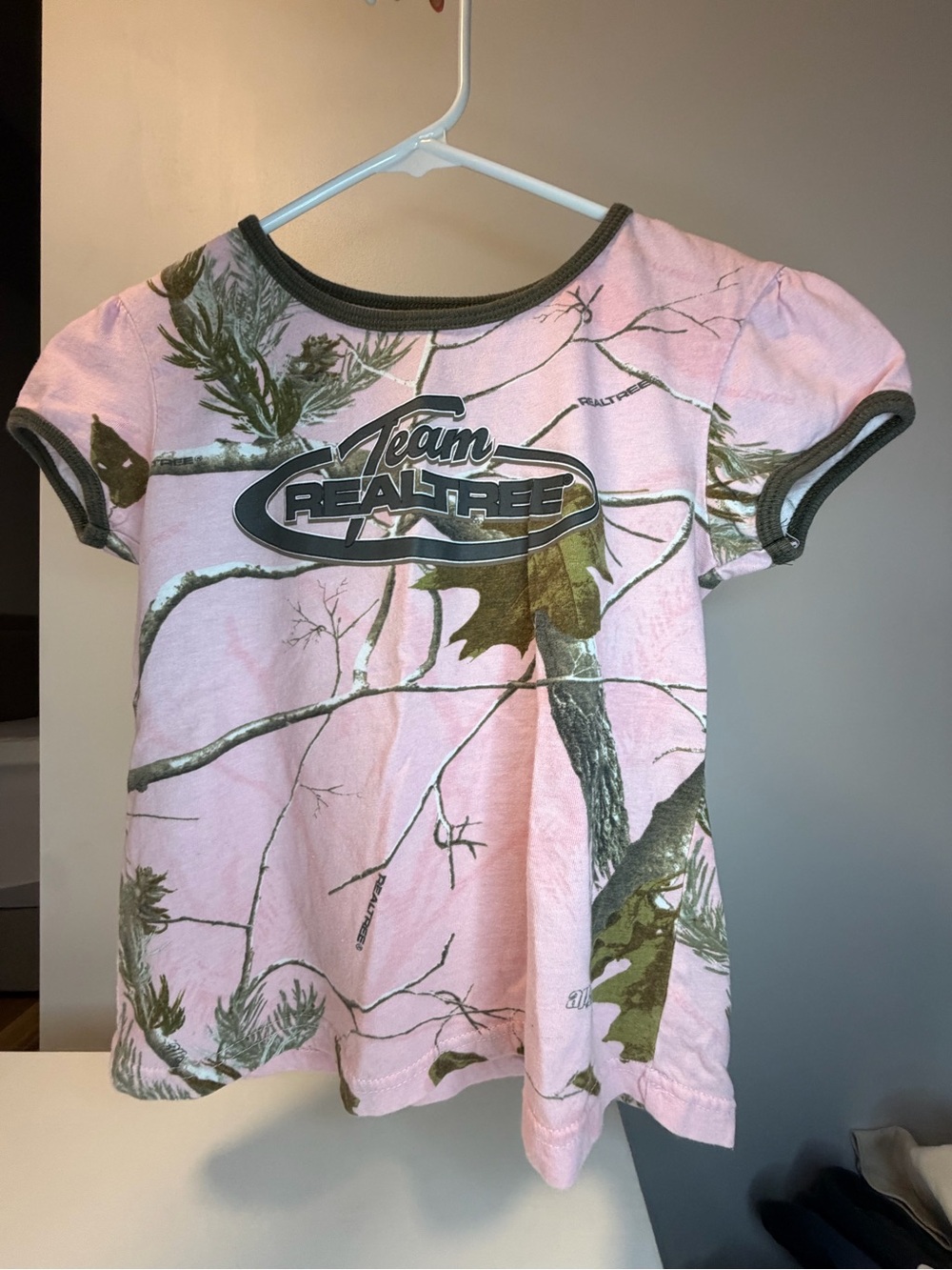 Realtree Team Pink Camo Girls Short Sleeve Tee Kids Large / adult small 🥝🥑